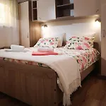 Barat Apartmán Kanfanar