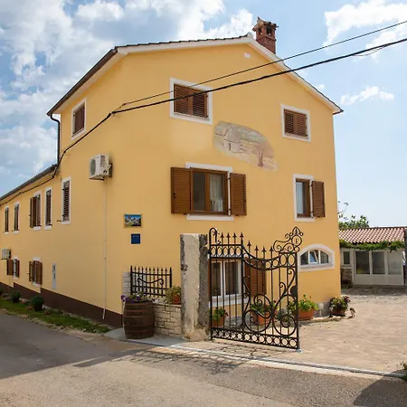Apartment Faris Kanfanar